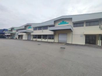 Disewakan GEDUNG INDUSTRI Kawasan BATAMINDO 2 Unit Gandeng Bisa / Unit