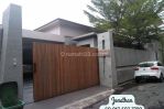 thumbnail-dijual-villa-modern-minimalist-vswa-0