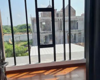 Dijual rumah semi furnish di Metland Menteng Jakarta Timur