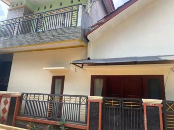 Rumah siap huni Hook di perumahan Cilangkap Indah Jakarta Timur