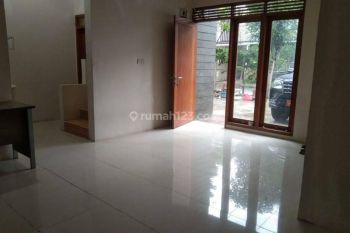 Sewa Rumah Eksklusif Mainroad Kota Bali Residence Padalarang