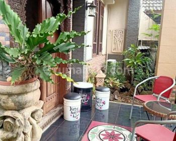 Rumah Hook 2 Lantai Di Pamulang Dekat Kantor Walikota SHM Jual Cepat