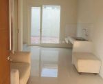 thumbnail-rumah-semi-furnished-northwest-park-lake-citraland-surabaya-barat-1