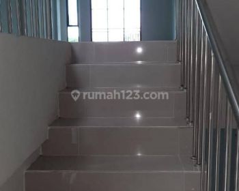 Disewakan Ruko 3 Lantai Siap Pakai di Kawasan Strategis Tebet Jakarta Selatan