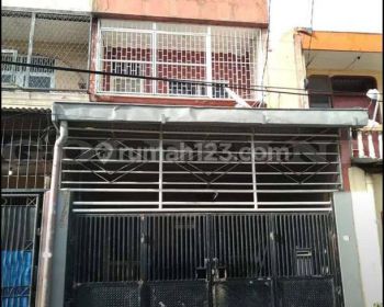 Rumah Dijual Kemayoran, Luas 80 Meter, Kode 18048 Dj