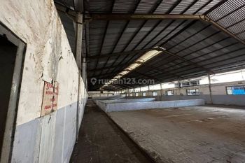 Dijual Murah Gudang Ex Pabrik LB 16000m2 di Kosambi Karawang Timur