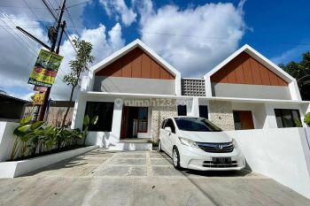 Rumah Scandinavian di Utara Candi Gebang  Stadion Maguwoharjo