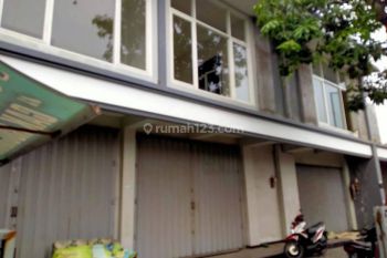 1349.  Ruko Dukuh Kupang Timur