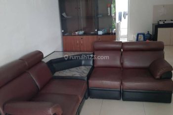Disewakan rumah semi furnished bagus banget!!!