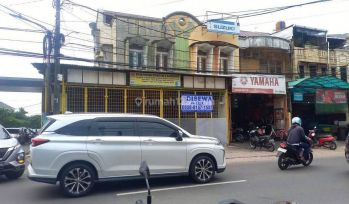 Ruko PINGGIR JALAN RAYA di Kresek raya luas 200 m SHM