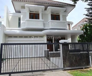 Rumah Lux 2 Lantai di Gurugantangan, Kota Baru Parahyangan