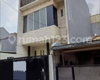 Dijual Rumah Kelapa Gading Summarecon Uku 6x15 Timur Lokasi Belakang Mall Mkg