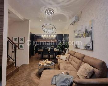 Rumah Semi Furnished lokasi strategis di Green Lake Tangerang