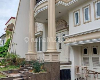 Sultan House Green Garden