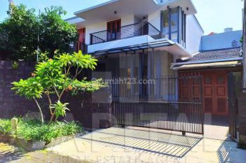 Disewakan Rumah Furnished di Setraduta, Bandung