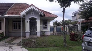 Rumah View Ke Gunung Hambalang Jalanan Depan Lebar SHM Halaman Luas Taman Sentul