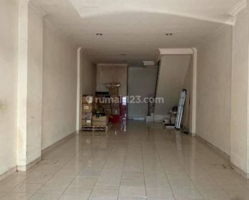 Ruko Siap Pakai di Komplek Mutiara Taman Palem