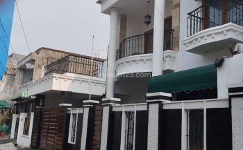 Rumah Mewah & Megah di Pondok Bambu Jakarta Timur