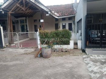 Dijual rumah tua Regency 1 periuk