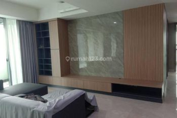 DISEWAKAN/DIJUAL CEPAT Apt St. Moritz - Ambassador Suite Bagus