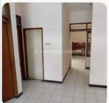Rumah 2 Kamar Tidur Taman Kopo Indah Bandung