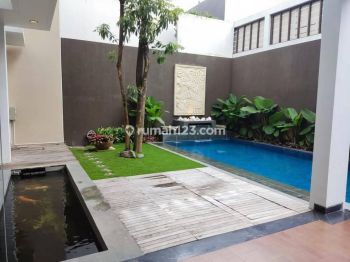Rumah Luas Semi Furnish Tatar Larangtapa, Kota Baru Parahyangan