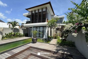 Baru Villa Modern 2 Lantai Dengan Ocean View di Jimbaran, Badung