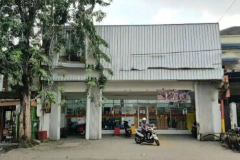 Tempat Usaha Raya Panjangjiwo, Strategis, Pln 6600