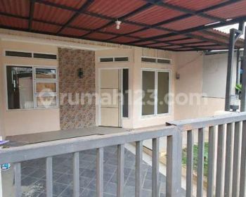 Rumah di Permata Pamulang siap huni akses tol dan stasiun rawabuntu