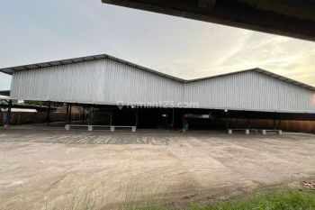 Dijual Lapangan Futsal Aktif Depan Polres Oki Kayu Agung Sumsel