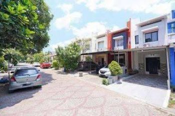 RUMAH DI PERUMAHAN GRAND CIBUBUR (WN)