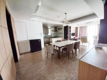 Apartemen Royal Springhill Twr Bouvardia, Kemayoran Luas 196m2