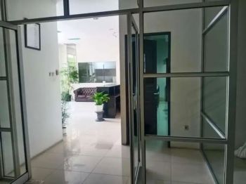 Gudang pabrik kawasan MM2100 cibitung