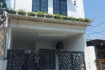 Rumah Minimalis 2 lantai Siap Huni di Bintaro Pondok Aren