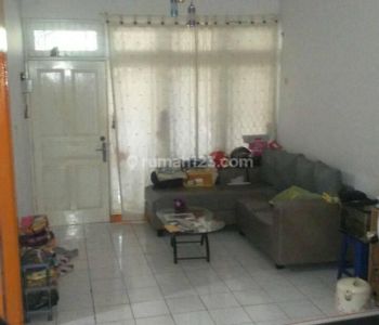 Rumah Taman Duta Mas Nyaman Dan Strategis