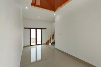 RUMAH DISEWAKAN 2 LANTAI LANGSUNG AJA BOKING