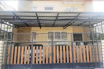 Rumah barusiap huni lokasi strategis Taman ratu(TR71)