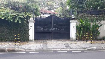 Dijual Rumah Mewah Menteng Kombinasi Gaya Dan Kenyamanan