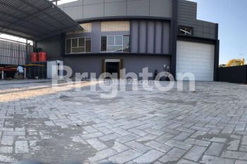 YOS SUDARSO GUDANG + KANTOR SIAP PAKAI PINGGIR JALAN RAYA PROTOKOL PANTURA