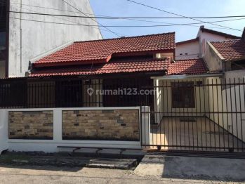 Rumah di Taman Kopo Indah 2 Siap huni