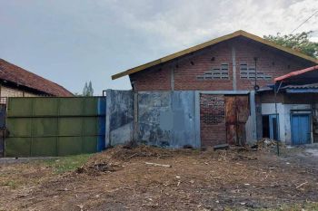 Dijual Gudang Strategis di Nol Jalan Raya Bibis Surabaya Barat