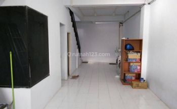 Ruko Bagus di Jelambar Raya Terstrategis, cocok tuk Salon, Kuliner, Dll