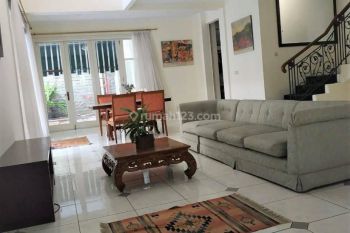 Rumah Bagus Lokasi Strategis di Cilandak Jakarta Selatan