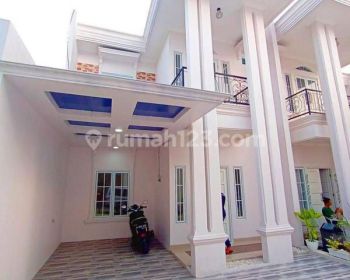 Dijual Rumah Classic Modern Strategis Dekat Alun-alun Kota Depok