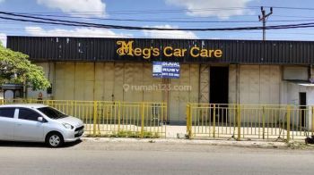 Ruang usaha ex bengkel/salon mobil, lokasi Palur