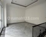 thumbnail-disewakan-rumah-kemang-selatan-modern-unit-7