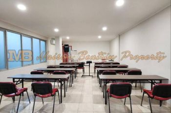 Ruko Hoek 4 Lantai Cocok Untuk Kantor, Tempat Usaha Dll