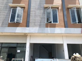 Dijual ruko baru 3 lantai di Jalan Raya Kodau Jatimakmur Bekasi