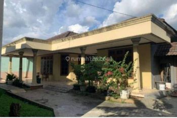 Dpc Realty, Rumah Bonus 4 Kios Ciputat