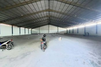 Gudang luas bagus akses kontainer di KIC Gatot Subroto Semarang